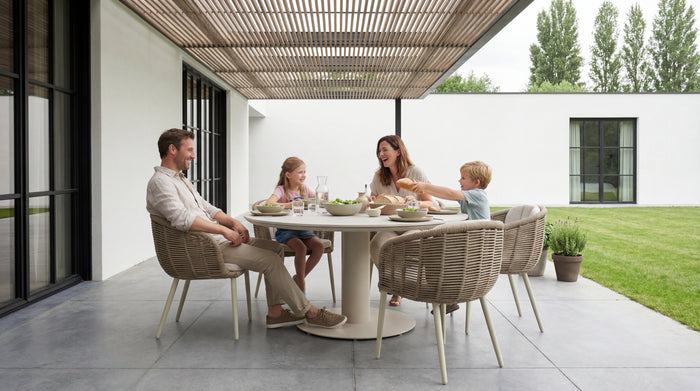 Barths Gartenmöbelset Porto - Runder Sinterstein-Tisch Ø149 cm mit 4 Stühlen | Aluminium, Sand